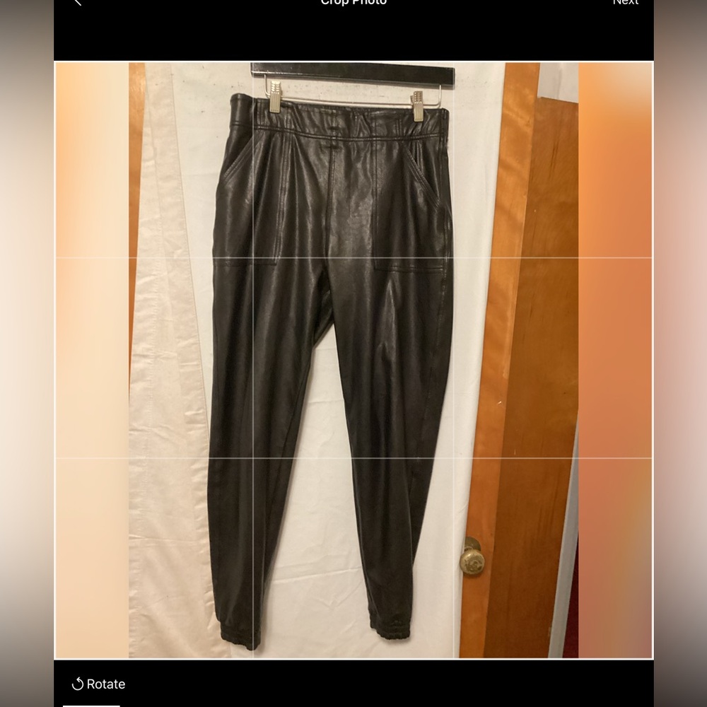 SPANX PULL ON LEGGING CINCHED AT ANKLE SZ M # faux leather # legging